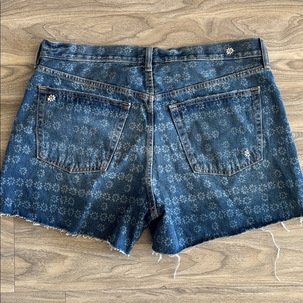 Universal Thread Floral Patterned Jean Shorts - image 4